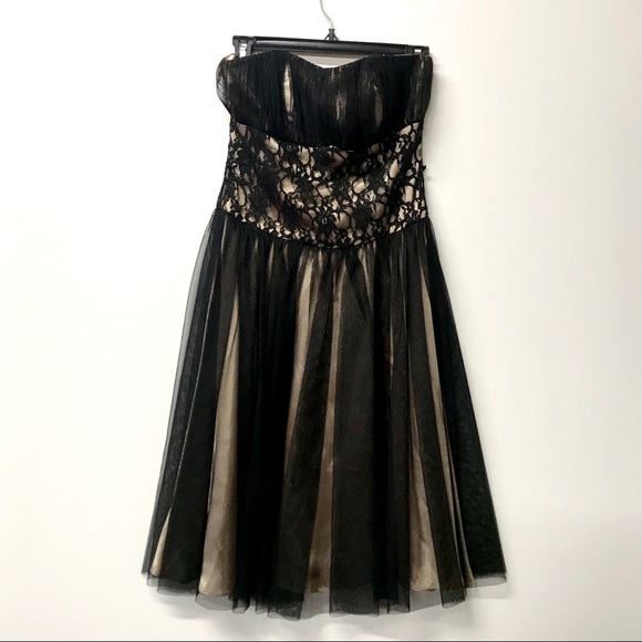 White House Black Market Black Lace Strapless sz 4 - Picture 8 of 8